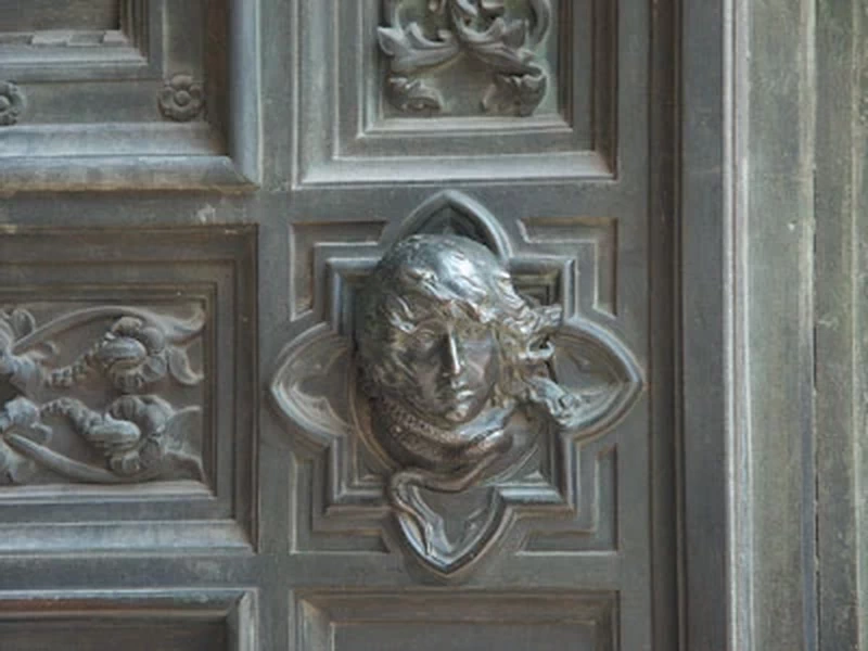 Cattedrale di Santa Maria del Fiore, Firenze - Facciata, Portale in bronzo, Autoritratto, formella della porta laterale destra